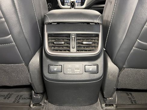 Used 2024 Subaru Outback Limited image 15