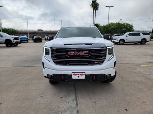 Used 2024 GMC Sierra 1500 AT4 w/ Technology Package image 2