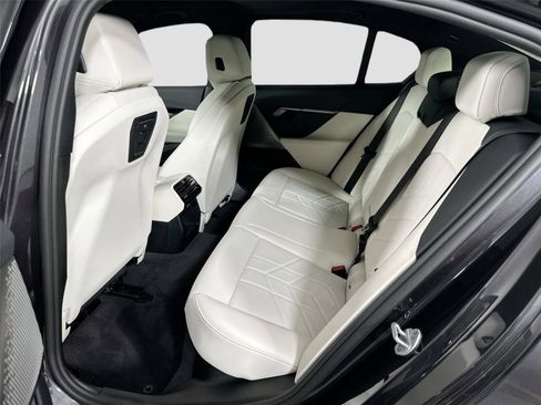 Certified 2026 BMW 530i w/ Premium Package RWD image 24