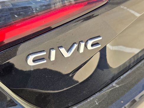 Used 2025 Honda Civic Sport image 17