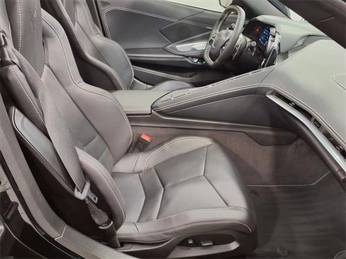 Used 2024 Chevrolet Corvette Stingray Coupe w/ Z51 Performance Package image 19