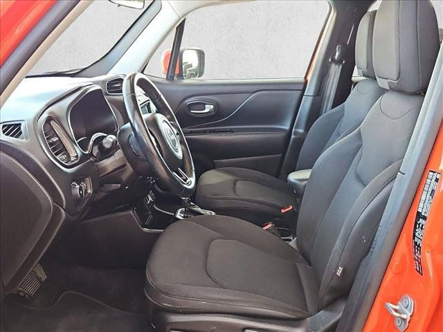 Used 2020 Jeep Renegade Altitude FWD image 14