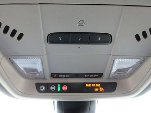 Used 2024 Chevrolet Blazer LT w/ Convenience Package image 31