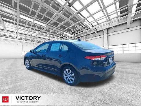 Certified 2025 Toyota Corolla LE image 5