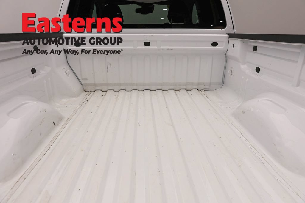 Used 2022 Chevrolet Colorado LT w/ Fleet Safety Package RWD image 10