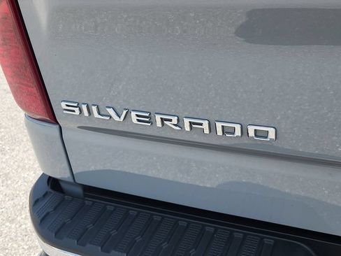 Used 2024 Chevrolet Silverado 1500 LT AWD/4WD image 29