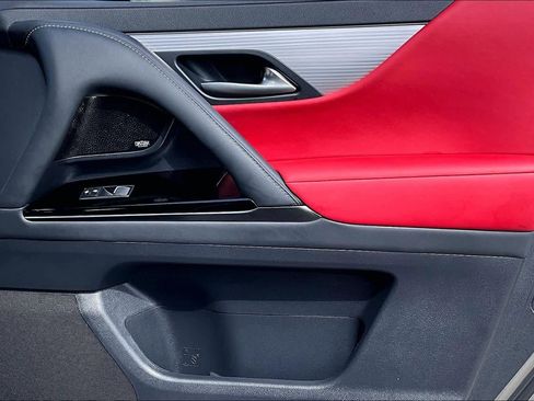 Used 2024 Lexus LX 600 F Sport image 21