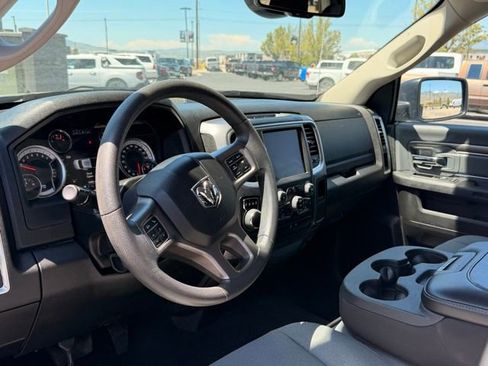 Used 2023 RAM 1500 Classic SLT w/ Electronics Group AWD/4WD image 9
