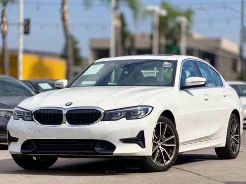 Used 2020 BMW 330i xDrive Sedan w/ Driving Assistance Package AWD/4WD image 1