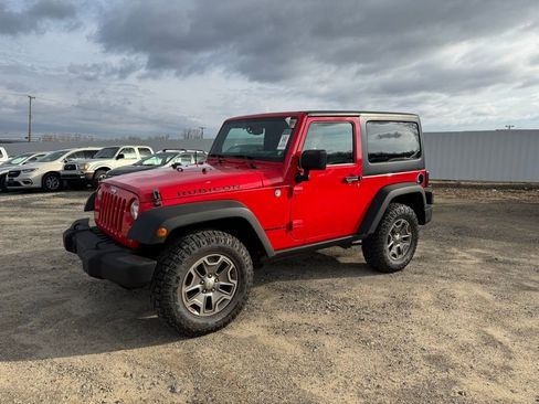 Used 2015 Jeep Wrangler Rubicon w/ Power Convenience Group image 1