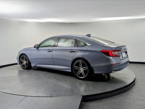 Used 2022 Honda Accord Touring image 4