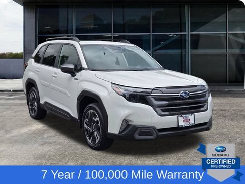 Used 2025 Subaru Forester Limited AWD/4WD image 1