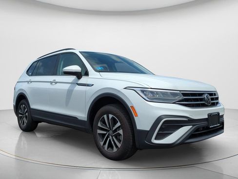 Used 2024 Volkswagen Tiguan S AWD/4WD image 3