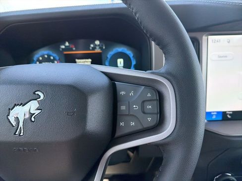 New 2026 Ford Bronco Outer Banks w/ Sasquatch Package AWD/4WD image 14