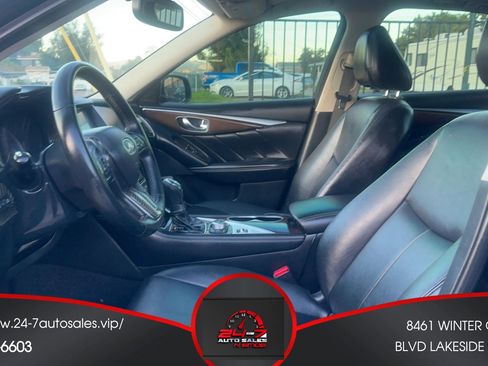 Used 2018 INFINITI Q50 Luxe w/ Essential Package (3.0T Luxe) RWD image 11