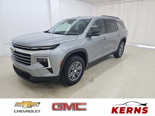 Used 2026 Chevrolet Traverse LT w/ Driver Confidence Package FWD image 1
