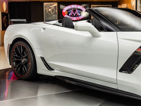 Used 2019 Chevrolet Corvette Z06 RWD image 23
