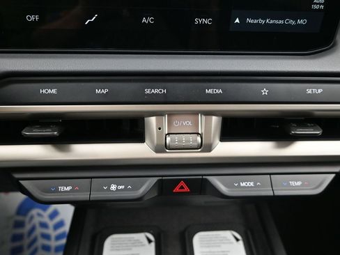 New 2027 Kia Telluride LX FWD image 22