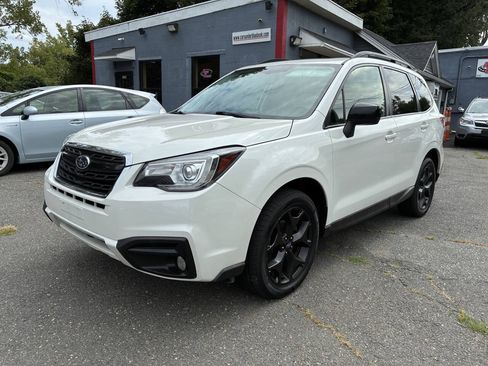 Used 2018 Subaru Forester 2.5i Premium AWD/4WD image 1