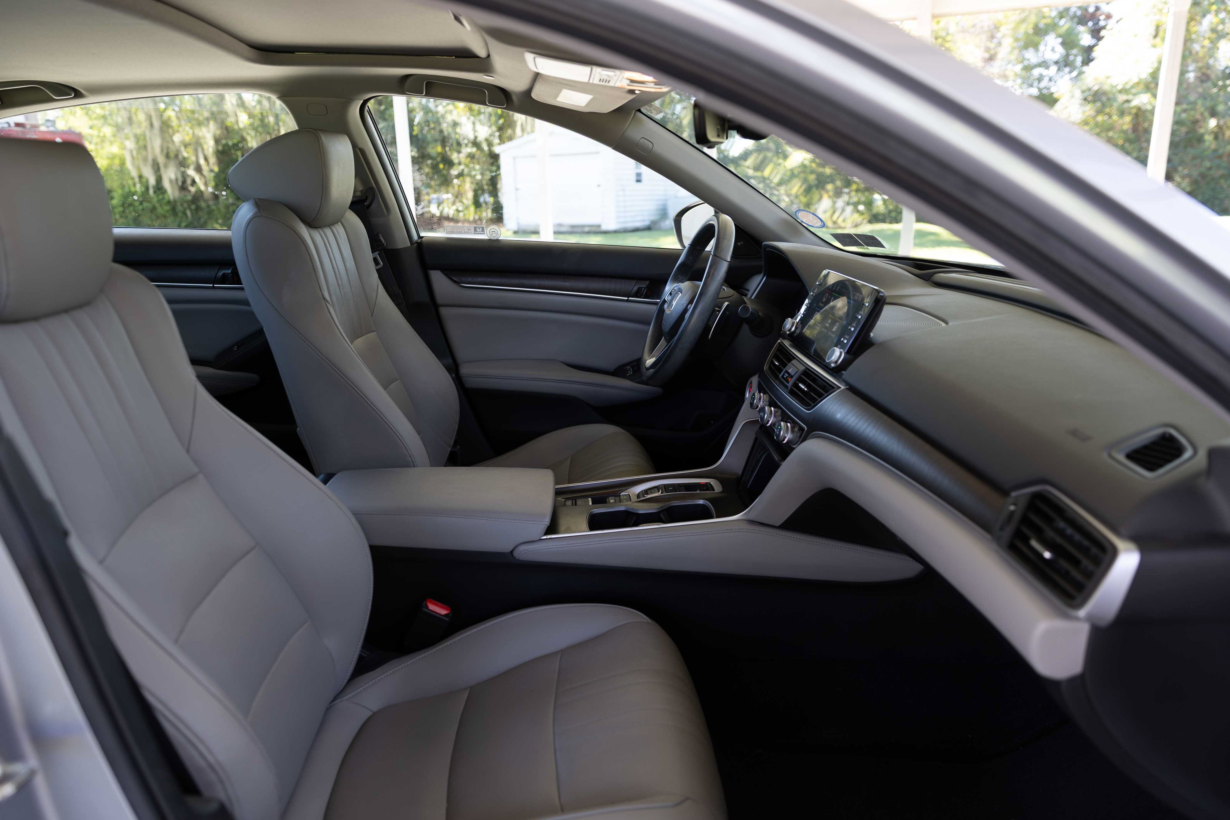 Used 2019 Honda Accord Touring image 19