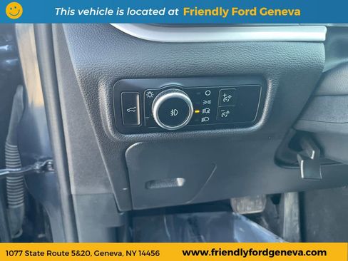 Used 2024 Ford Explorer XLT AWD/4WD image 13