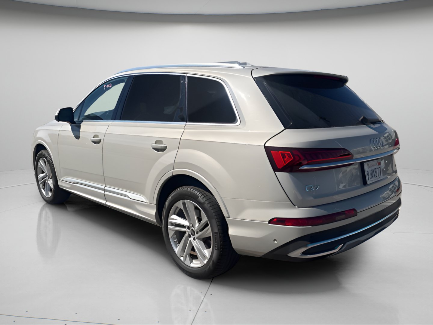 Used 2023 Audi Q7 2.0T Premium w/ Convenience Package AWD/4WD image 9