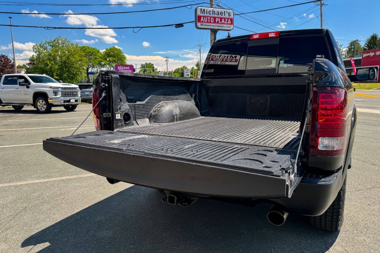 Used 2022 RAM 1500 Warlock AWD/4WD image 18
