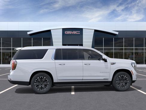 New 2026 GMC Yukon XL Elevation image 6