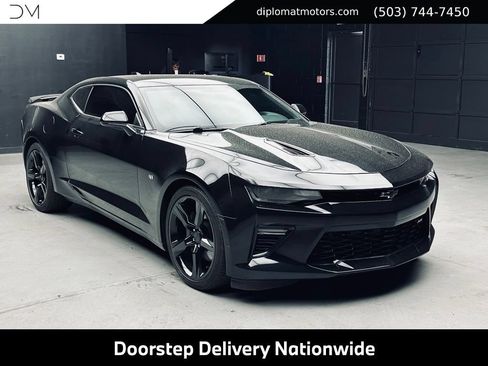 Used 2018 Chevrolet Camaro SS RWD image 9