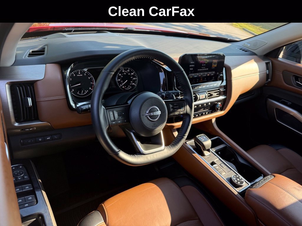 Used 2022 Nissan Pathfinder Platinum w/ Lighting Package (N93) AWD/4WD image 3
