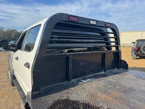 Used 2022 Ford F550 2WD Crew Cab Super Duty w/ Power Equipment Group image 28