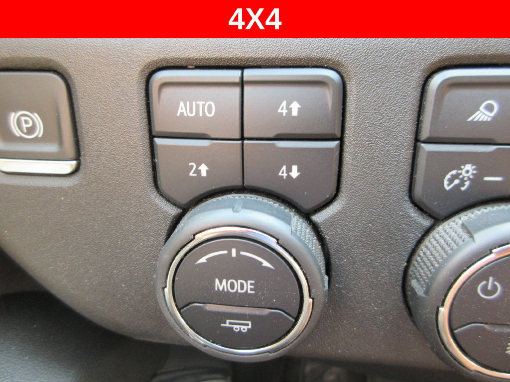 Certified 2024 Chevrolet Silverado 1500 High Country AWD/4WD image 33