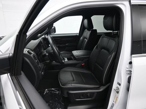 Used 2024 RAM 1500 Limited AWD/4WD image 21