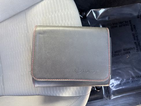 Used 2017 Toyota Tacoma SR5 w/ Tow Package image 34