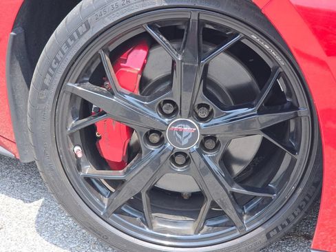 Used 2021 Chevrolet Corvette Stingray Preferred Conv w/ Z51 Performance Package RWD image 9