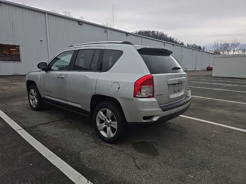 Used 2012 Jeep Compass Sport image 8
