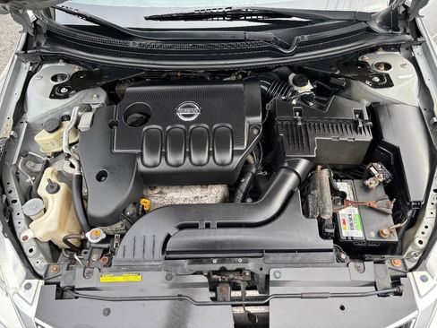 Used 2011 Nissan Altima 2.5 SL w/ Technology Pkg image 25