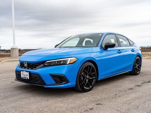 Certified 2024 Honda Civic Sport image 3