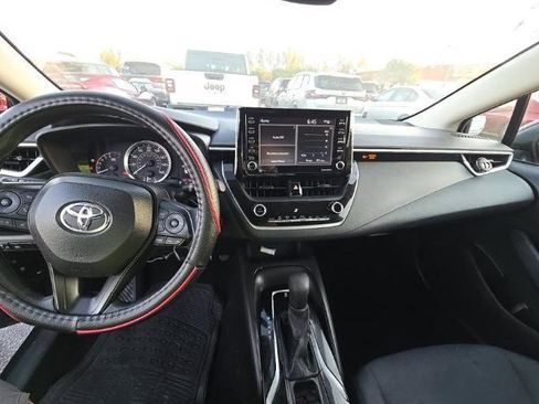 Used 2021 Toyota Corolla LE FWD image 8