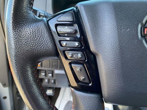 Used 2023 Nissan Frontier PRO-4X w/ Technology Package image 14