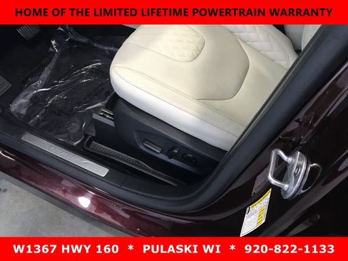 Used 2024 Ford Edge Titanium w/ Equipment Group 301A AWD/4WD image 11
