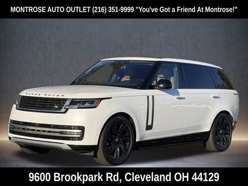 Used 2022 Land Rover Range Rover Long Wheelbase SE image 3