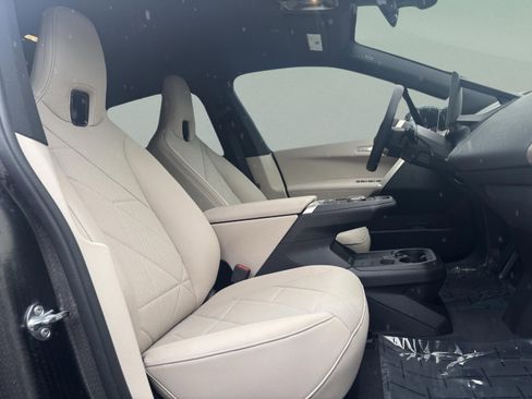 Used 2026 BMW iX xDrive45 image 24
