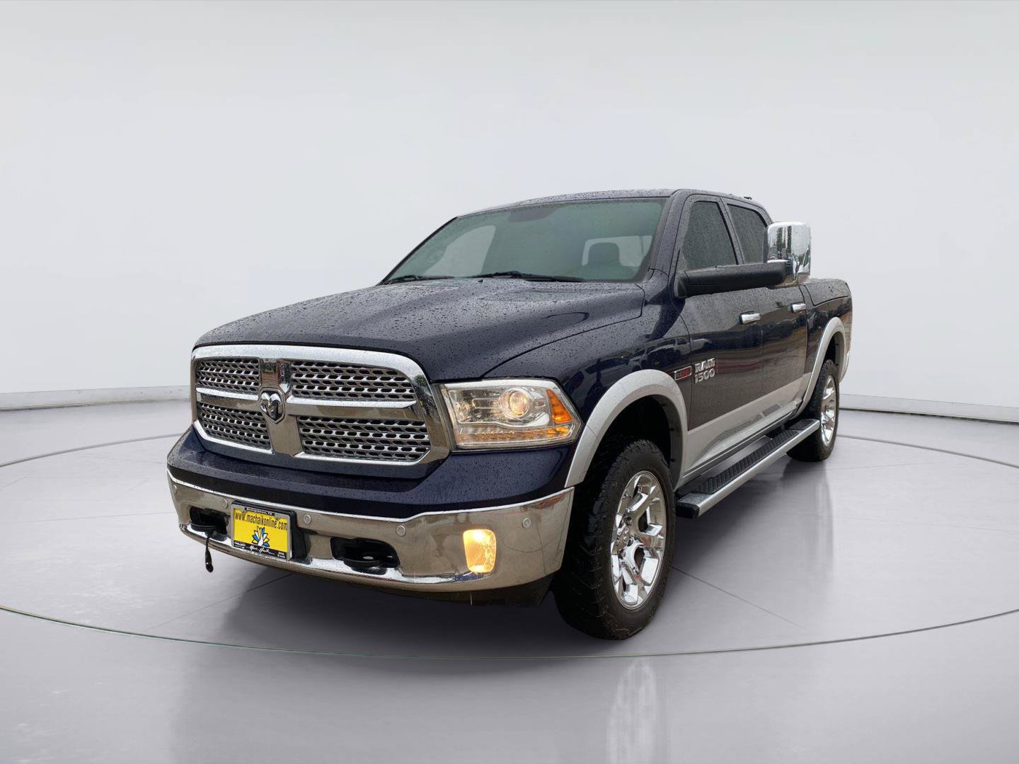 Used 2016 RAM 1500 Laramie w/ Convenience Group AWD/4WD image 1