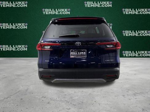 Used 2024 Toyota Grand Highlander AWD image 6