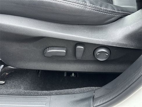 Used 2020 Subaru Forester Limited w/ Popular Package #3 image 23