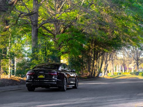 Used 2017 Audi S6 Premium Plus w/ S6 Sport Package image 39