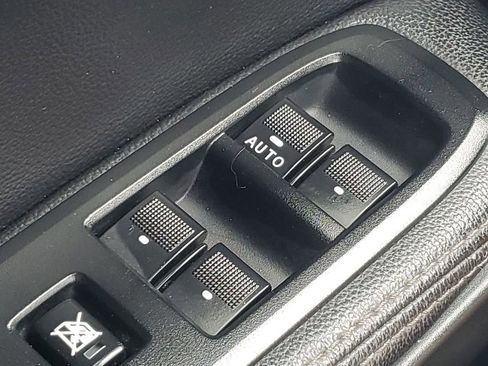 Used 2021 Ford Ranger Lariat w/ Tremor Off-Road Package image 31