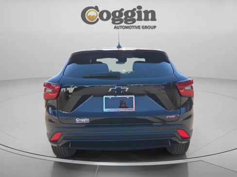 New 2026 Chevrolet Trax RS w/ Driver Confidence Package image 5