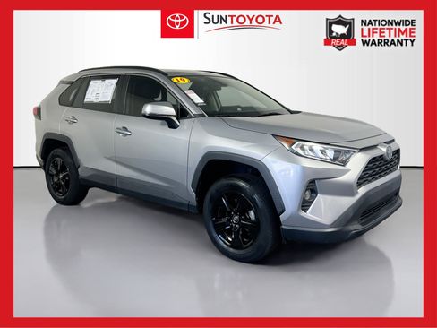 Used 2019 Toyota RAV4 XLE image 1